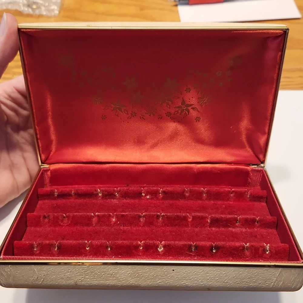 Vintage Ivory Earring Box